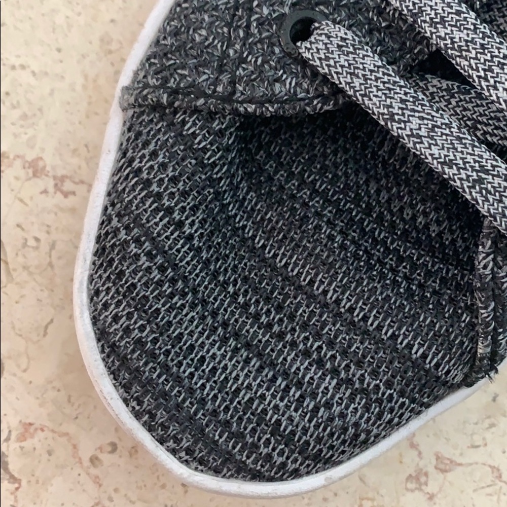 Hugo Boss Men Sneakers size 12 - Picture 3 of 5